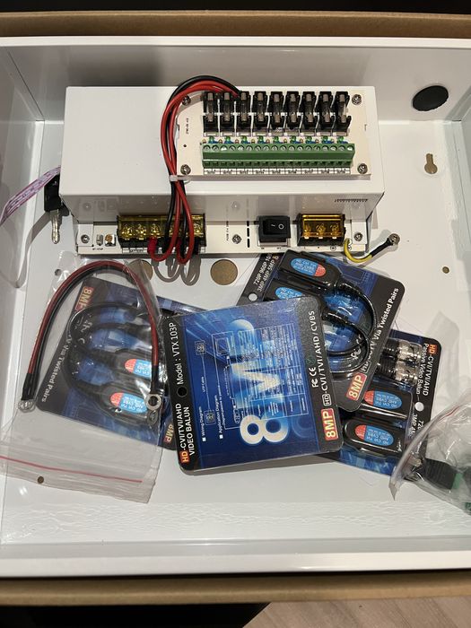 Kit camere supraveghere