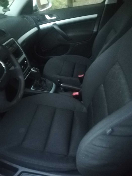 SKODA Octavia 2011 — imagine 4