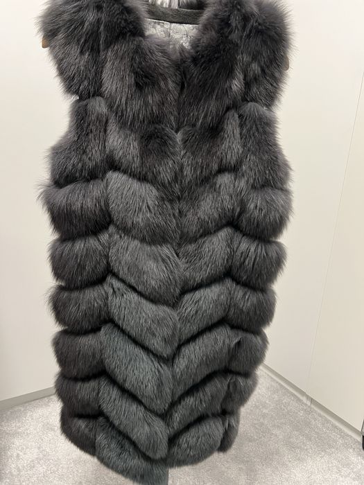 Vesta de blana lunga asa inchisa