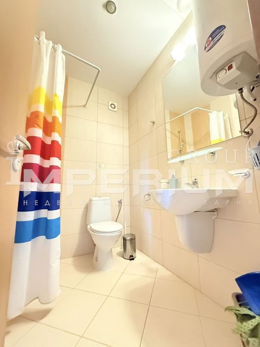 Дава се под наем Тристаен апартамент в Варна, Галата - 120 кв.м за 850 € - Снимка #9