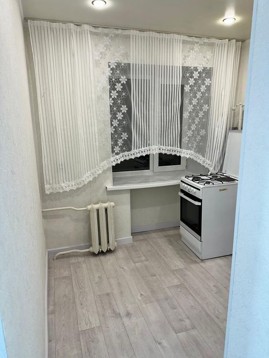 Продаётся 2 комн квартира ост.Уют