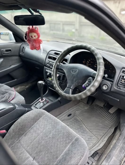 Продам авто Toyota Vista SV40