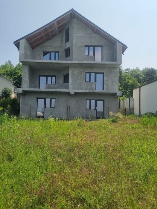 Casa P+1 +mansarda/Munteni de jos/ Bacaoani