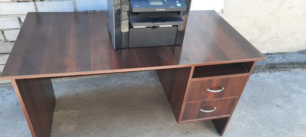 Продам офисный стол
