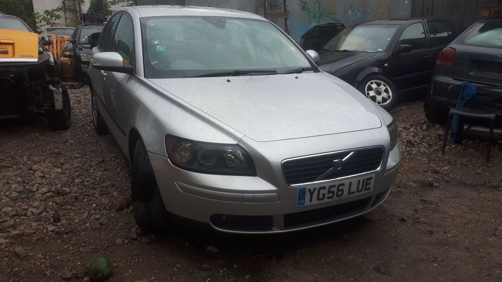 Volvo s40  на части