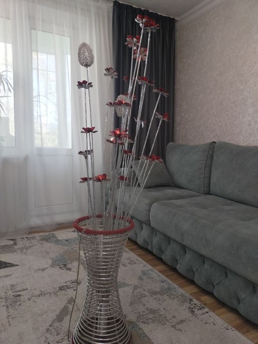 Продам цветы искуственный инвертарь