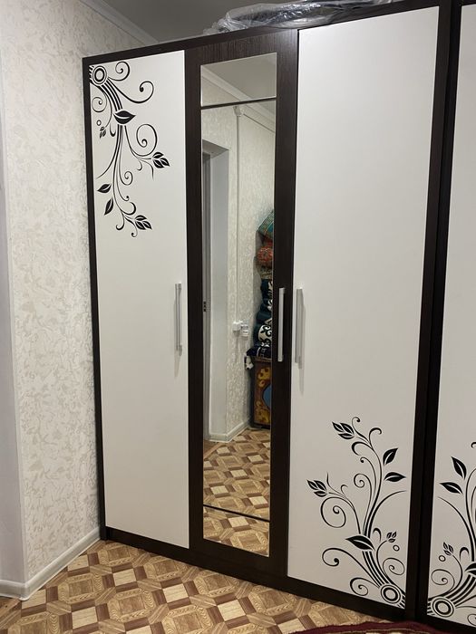 Продам вместительный шкаф