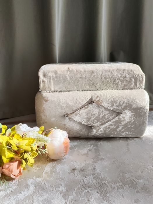 Мини сундук, той бастар