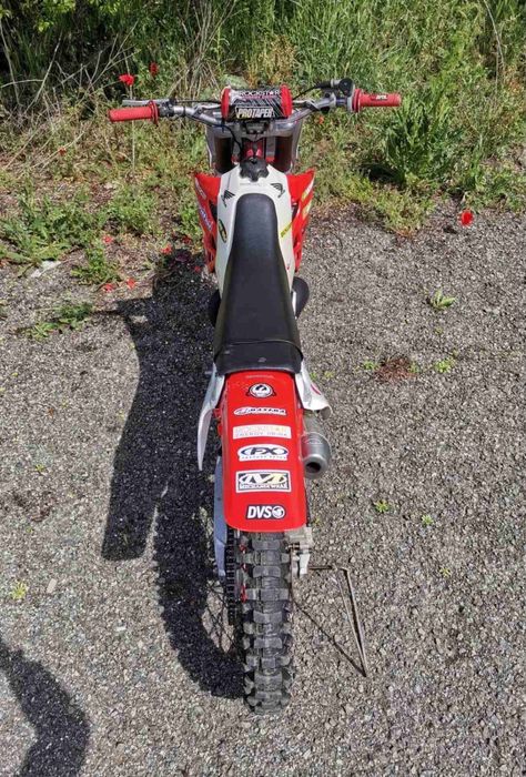 Honda cr250 2t.