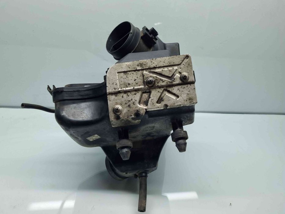 Carcasa filtru aer Audi A4 (8K5, B8) Avant [Fabr 2008-2015] 8K0133837