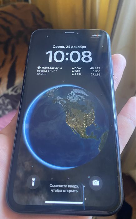Продам Айфон xr.