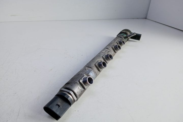 Rampa Injectoare 0445214183 BMW Seria 5 F07/F10/F11 seria