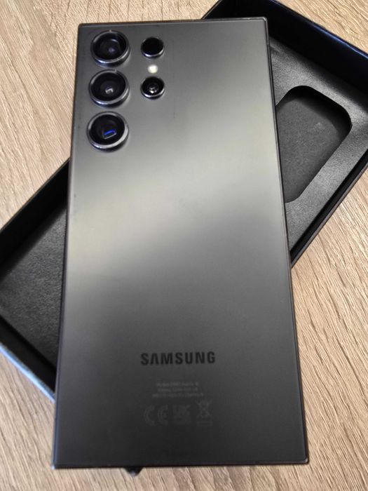 Samsung S24 Ultra 256GB, 12GB RAM, Titanium Black - Гаранция до 2027 година