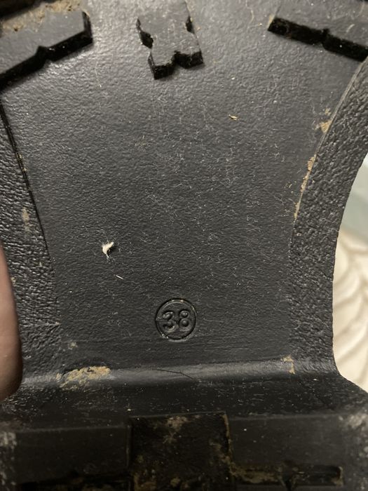 Продается женская обувь зима