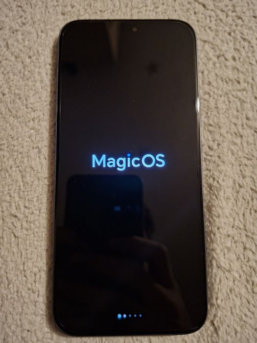 Vând telefon HONOR 400