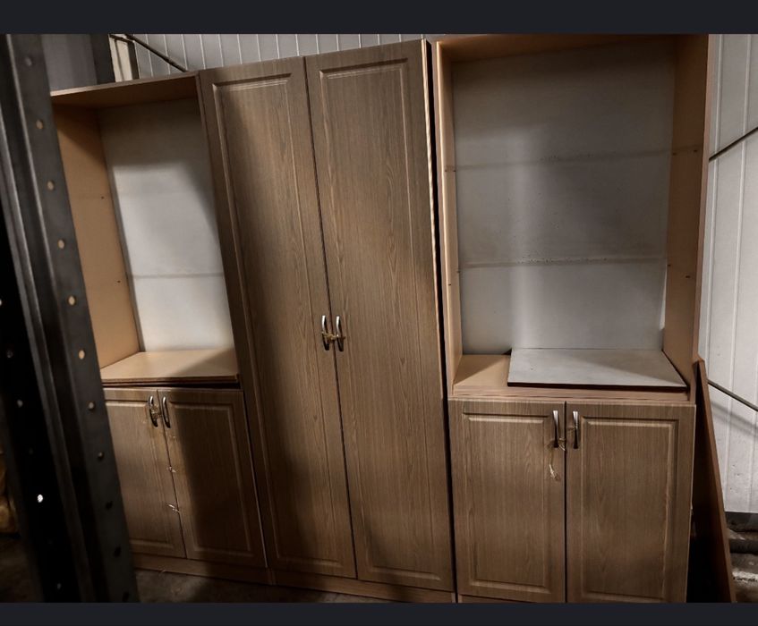 Продам три шкафа