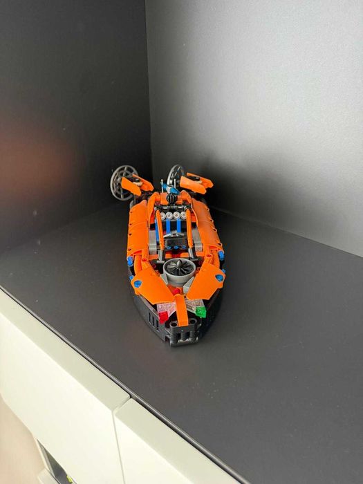 lego tehnic Bugatti, Mercedes, Aeroglisor, Mclaren, Ford Mustang