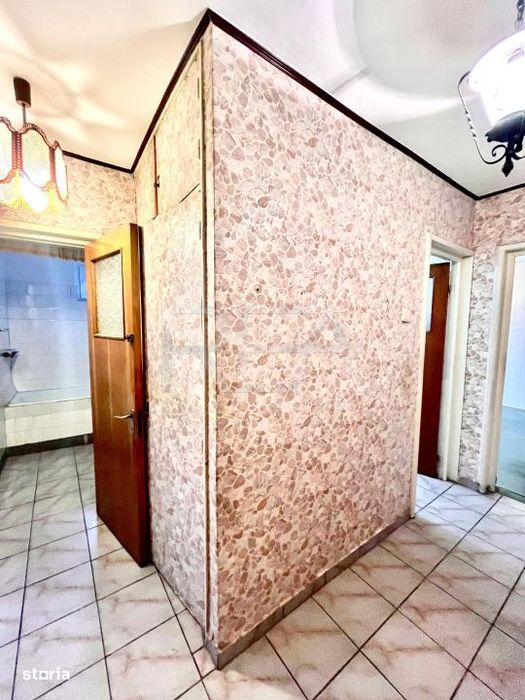 Apartament 3 camere dec Berceni /  Emil Racovita