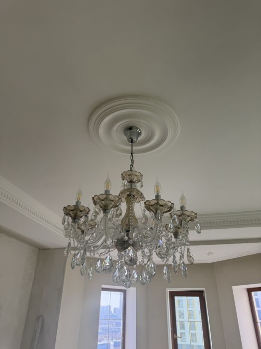 Продам хрустальные люстры люкс качество 2 шт