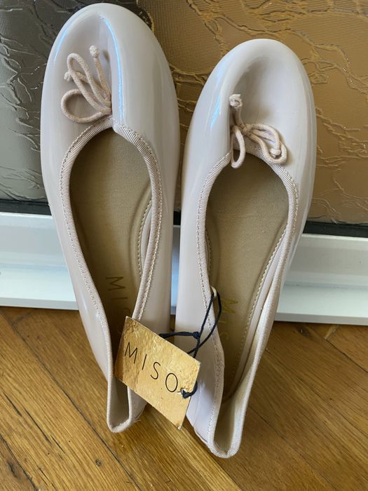 Нови дамски сандали и обувки