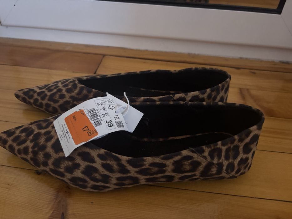 Дамски обувки – нови, с етикет