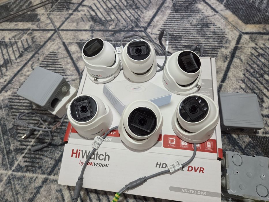 Видеорегистратор Hiwatch с камерами