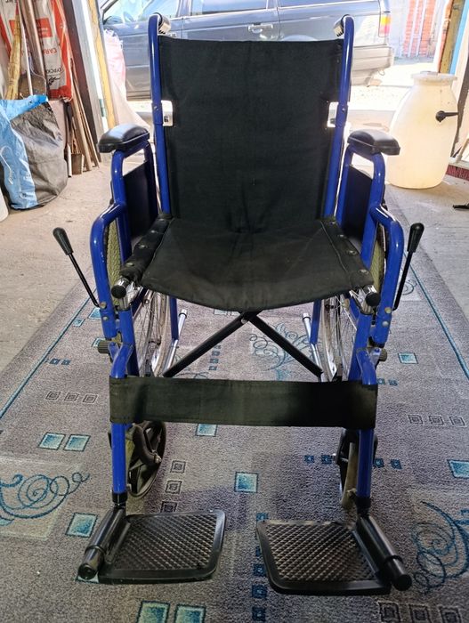 Продам инвалидную коляска