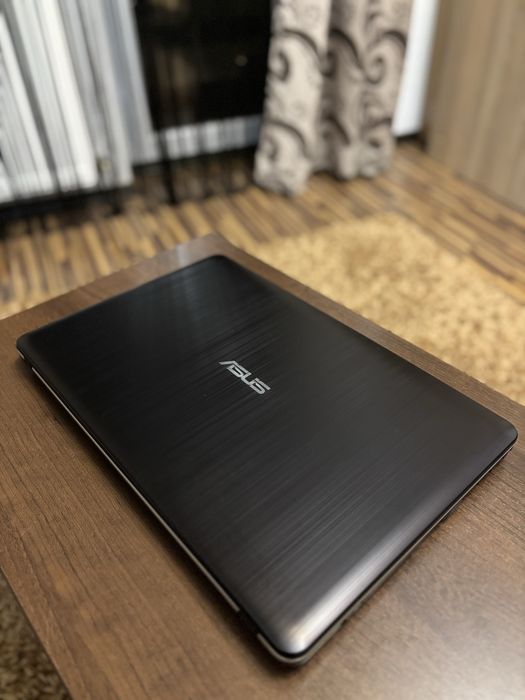Laptop ASUS VivoBook