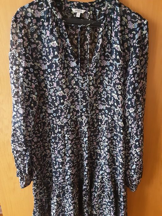 Дамски рокли с дълги ръкави