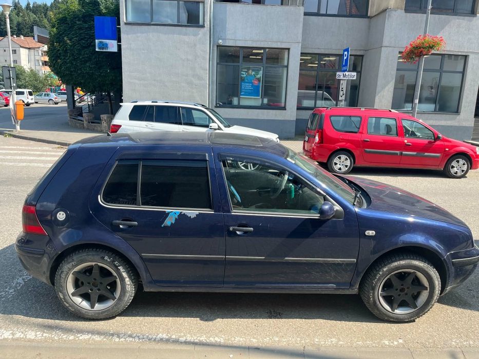 Vand golf 4 1.4 benzina
