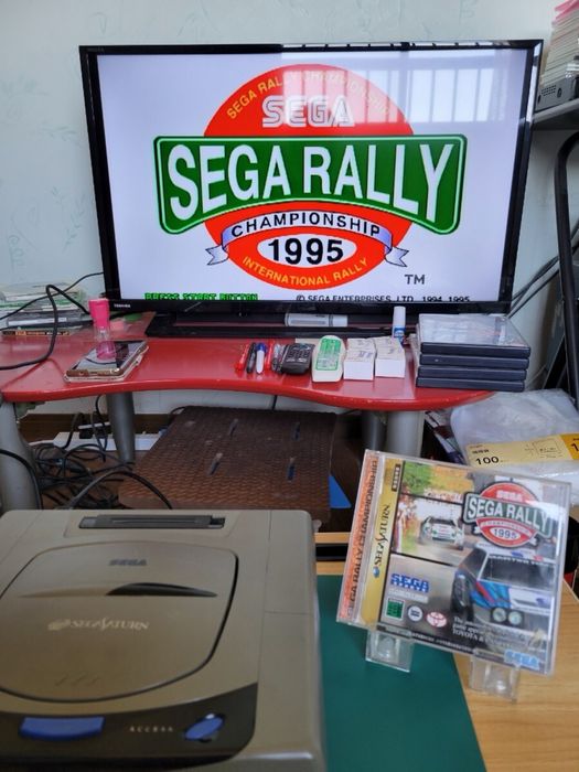 Sega Saturn + 6 дисков с играми