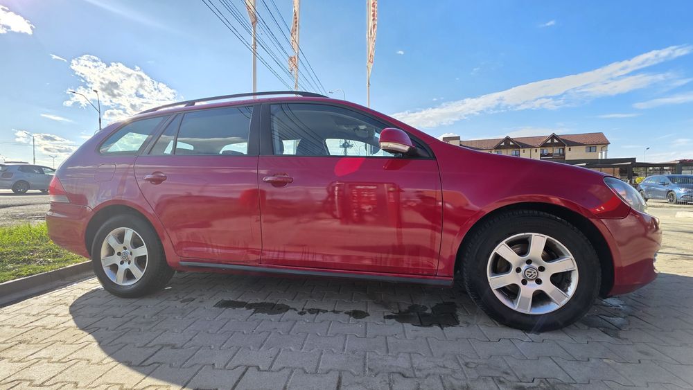 Volksvagen Golf VI 1.6 TDI, de 8 ani masina familiei