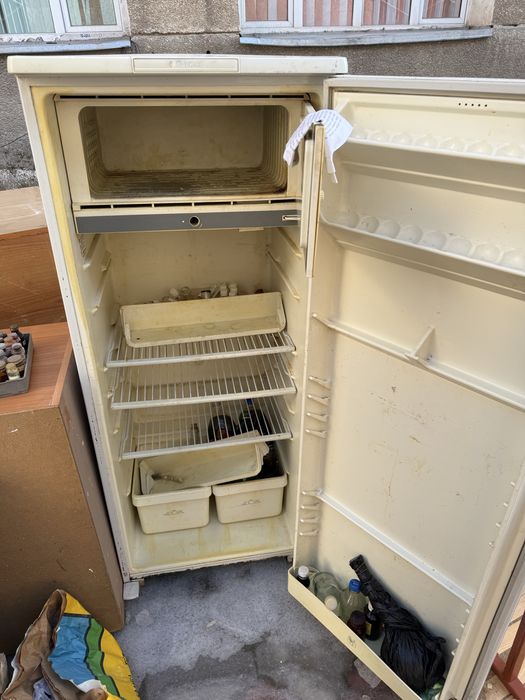 Холодильник рабочий с износом