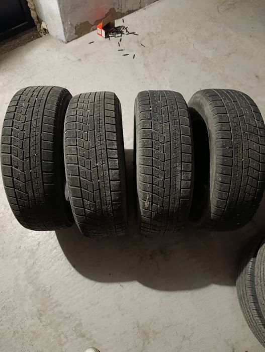 Продам зимнюю  резину