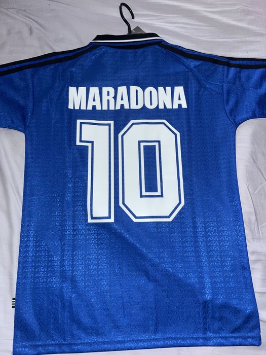 Adidas Аржентина №10 (Марадона) – класическа ретро фланелка