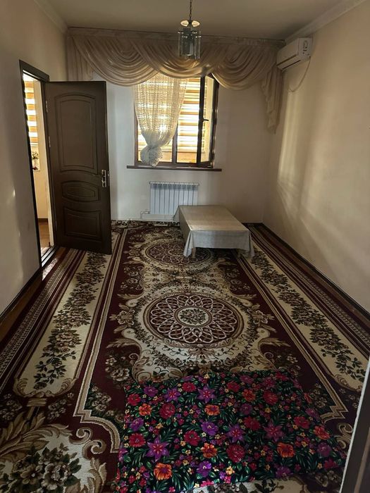 Юнусабад 12 метро Туркестан 2/4/4 среднее