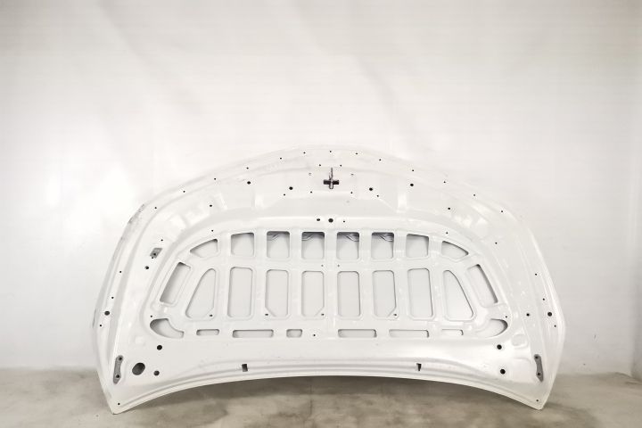 Оригинален преден капак в добро състояние / Toyota Corolla E210 [ , ,