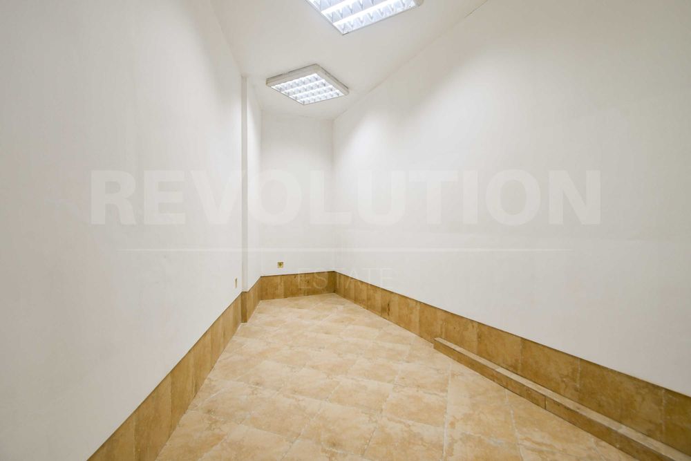 Продава се Магазин в София, Център - 45 кв.м за 2723 €/кв.м - Снимка #5