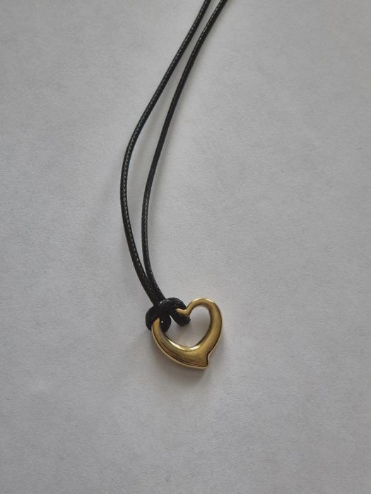 Дамско кожено колие във формата на сърце - 18 к проба + ПОДАРЪК гривна