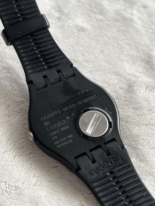 Класически Swatch Gent Skeleton – Черен (V8 Swiss Made)