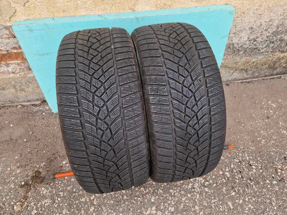 2 Goodyear R21 265/40 Зимни гуми  DOT2623