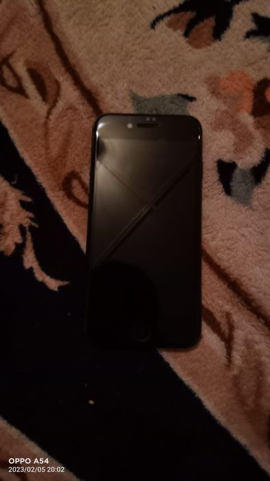 Iphone se продаю