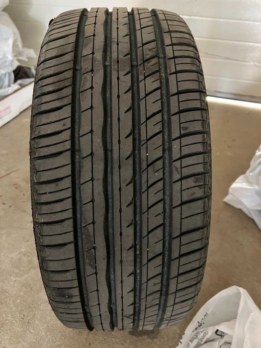 Anvelope vară 225/40 R19 93Y XL Runflat – Arrezo SU63 – aproape noi