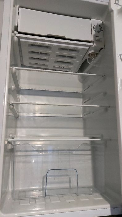 Продам холодильник мини