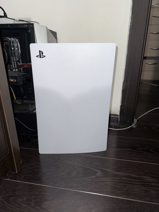 продам Sony PlayStatioin 5