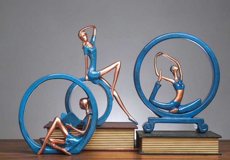 Модерни статуетки