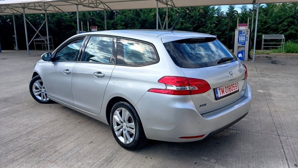 Peugeot 308 1.6 BLUEHDI 120 Cp**2016**Euro 6**Navigatie**Super dotari **Consum 4,5L/100km**Stare f buna**