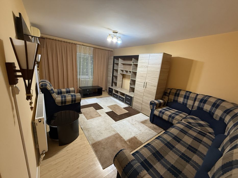 Apartament 3 camere de inchiriat