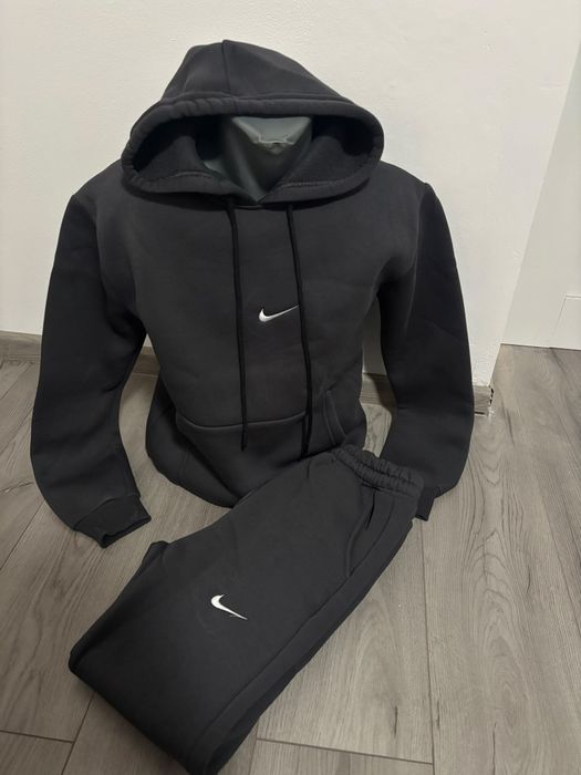Trening Nike bărbați vatuit!