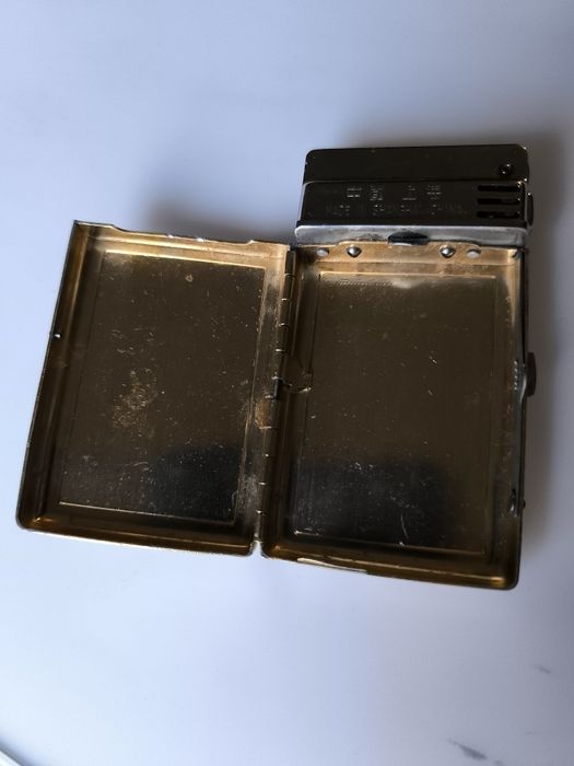 Бензинова запалка табакера